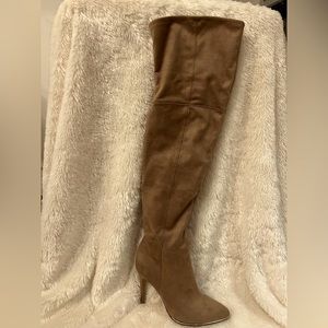 Thigh high suede boots. Guess size 6